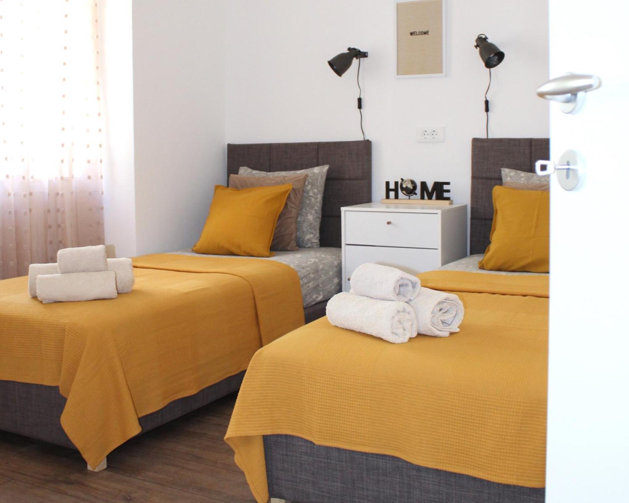 Apartment Feratjer Split Exterior photo